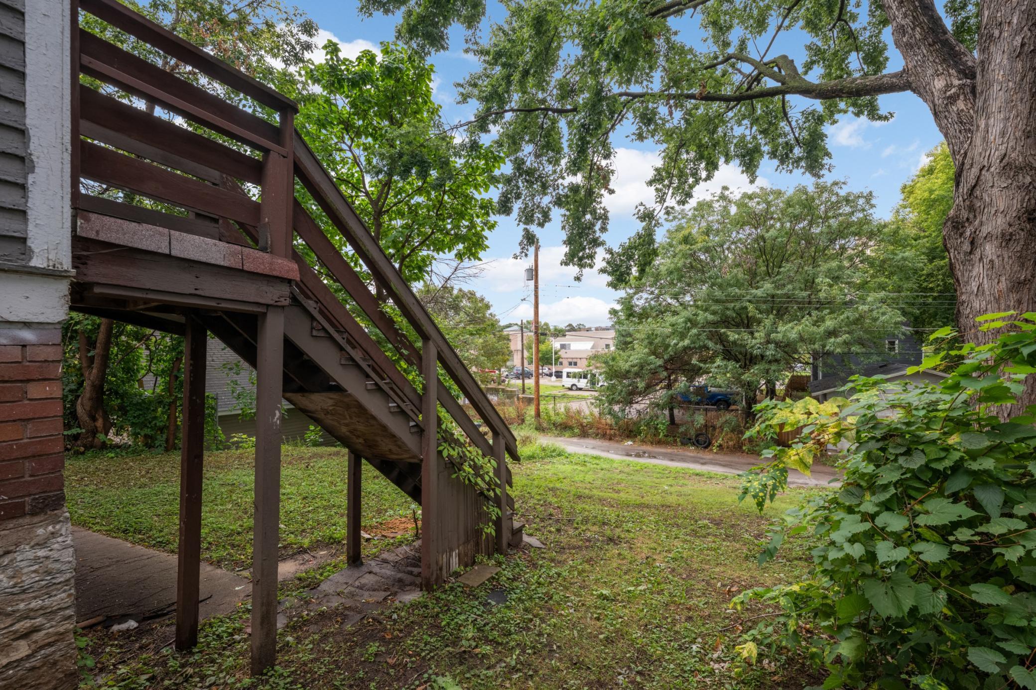 620 Cook Avenue E Property Photo 19
