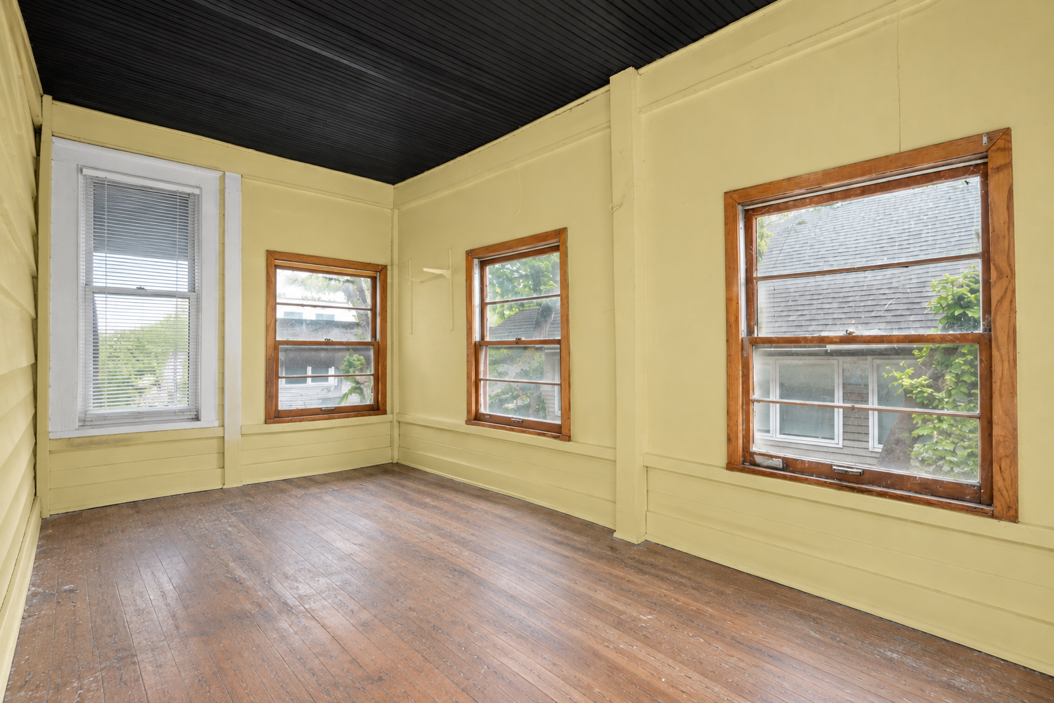 620 Cook Avenue E Property Photo 23