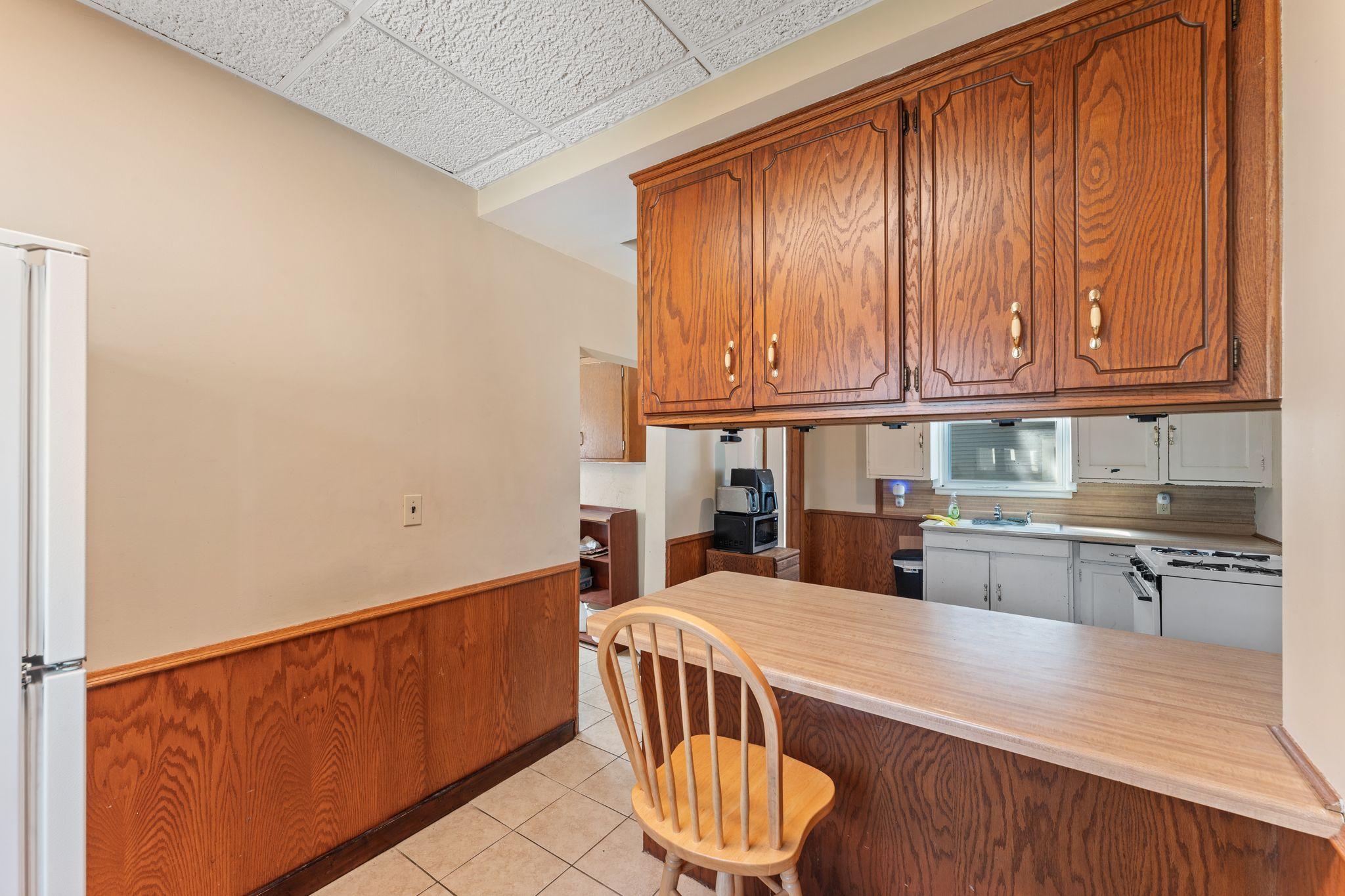 1076 25th Avenue Se Property Photo 5