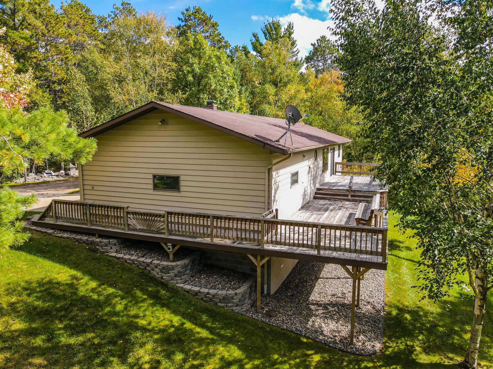 24425 Hickory Trail Property Photo 2