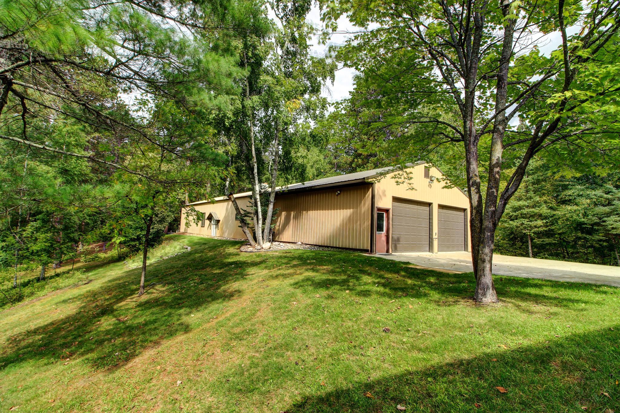 24425 Hickory Trail Property Photo 4