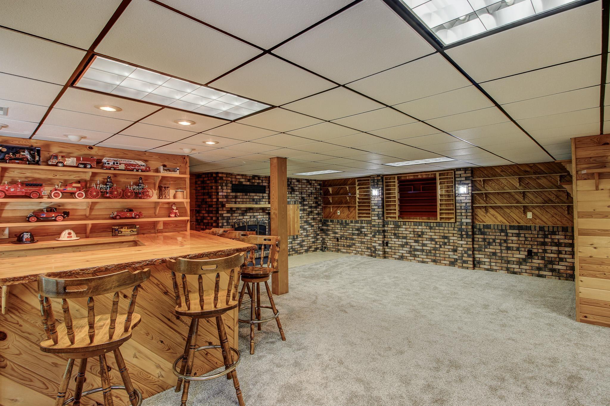 24425 Hickory Trail Property Photo 6