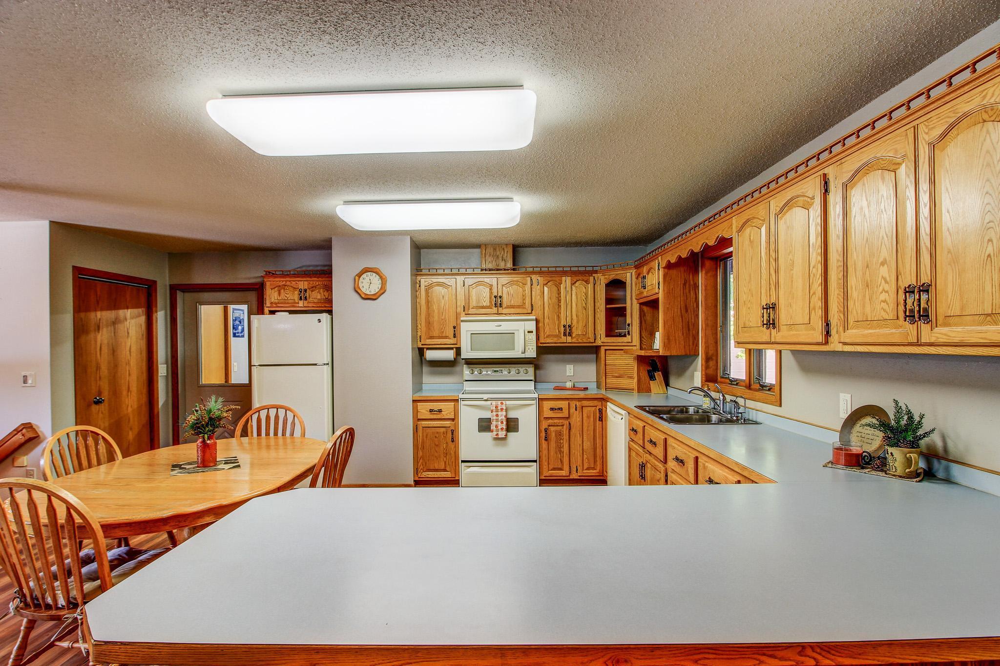 24425 Hickory Trail Property Photo 13