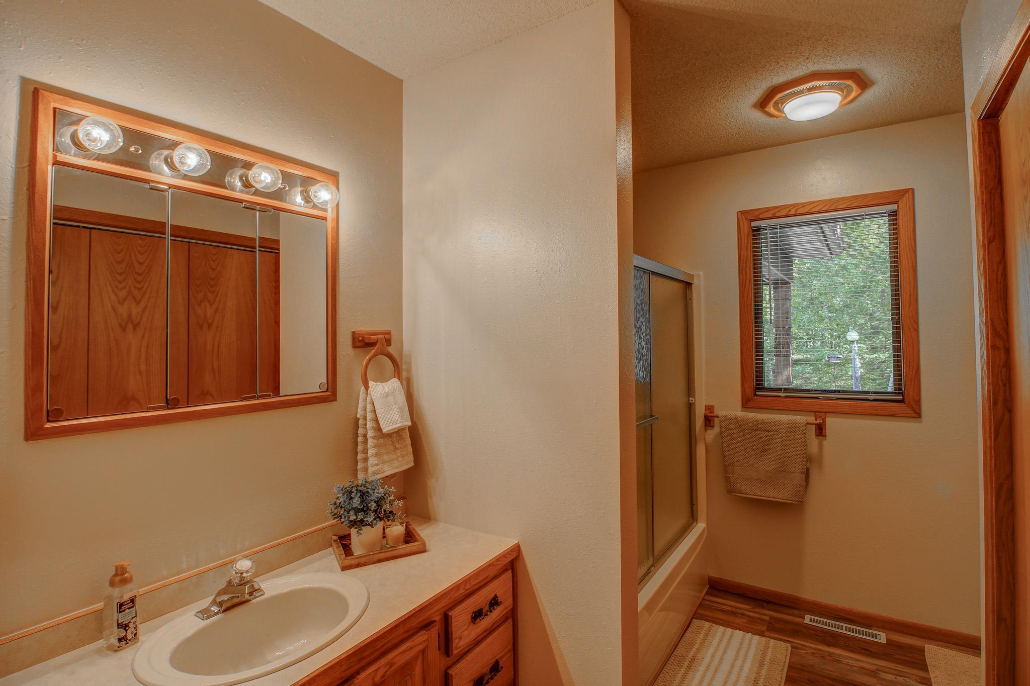 24425 Hickory Trail Property Photo 18