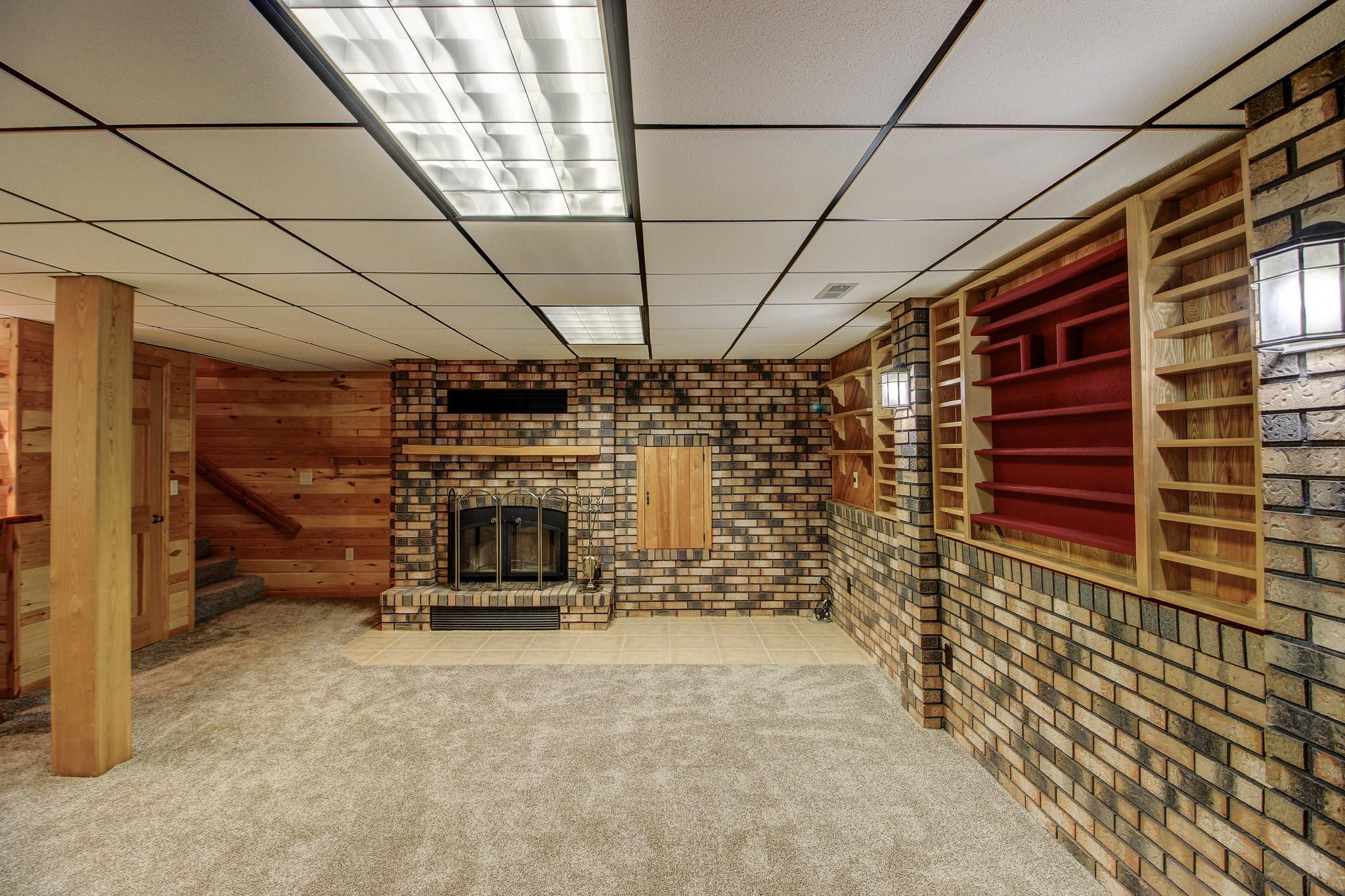 24425 Hickory Trail Property Photo 33