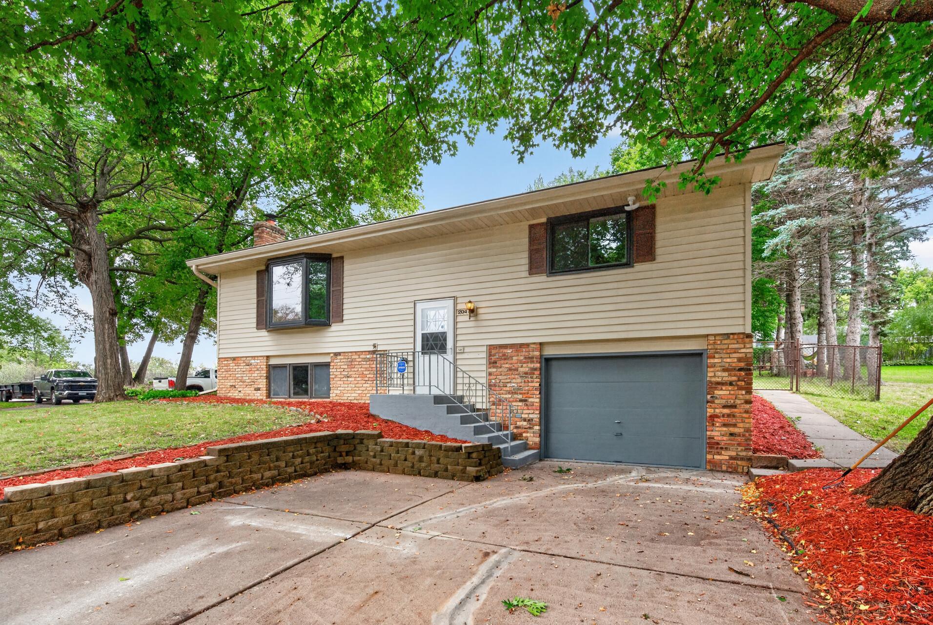 204 7th Street S