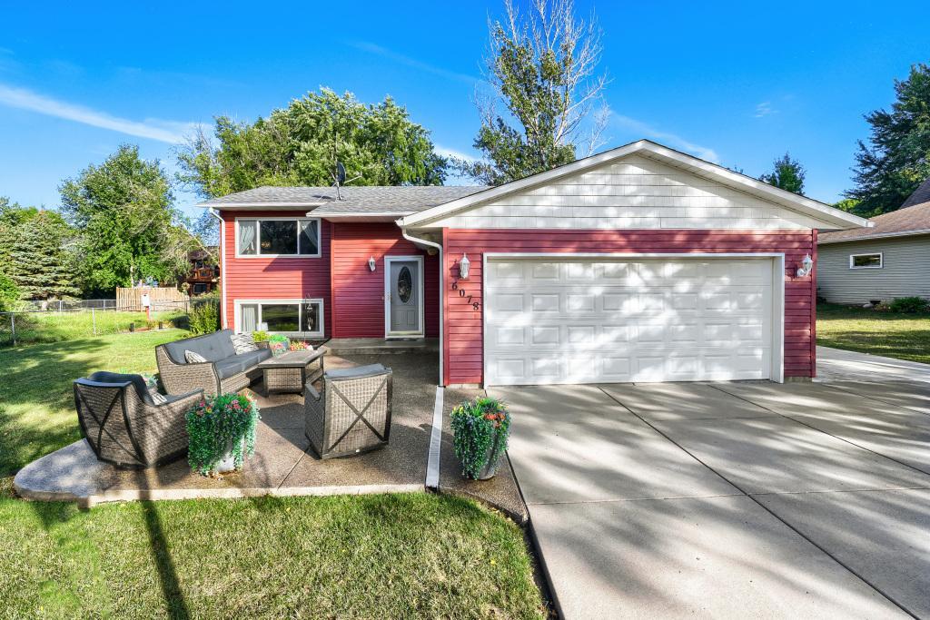 6078 Kalland Drive Ne Property Photo 1