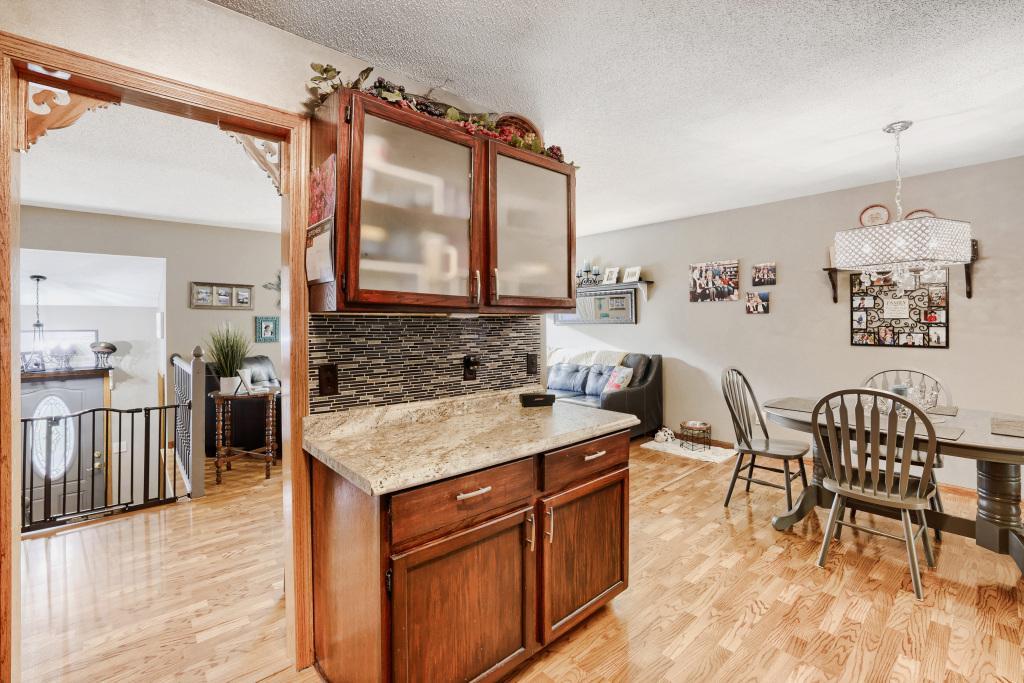 6078 Kalland Drive Ne Property Photo 5