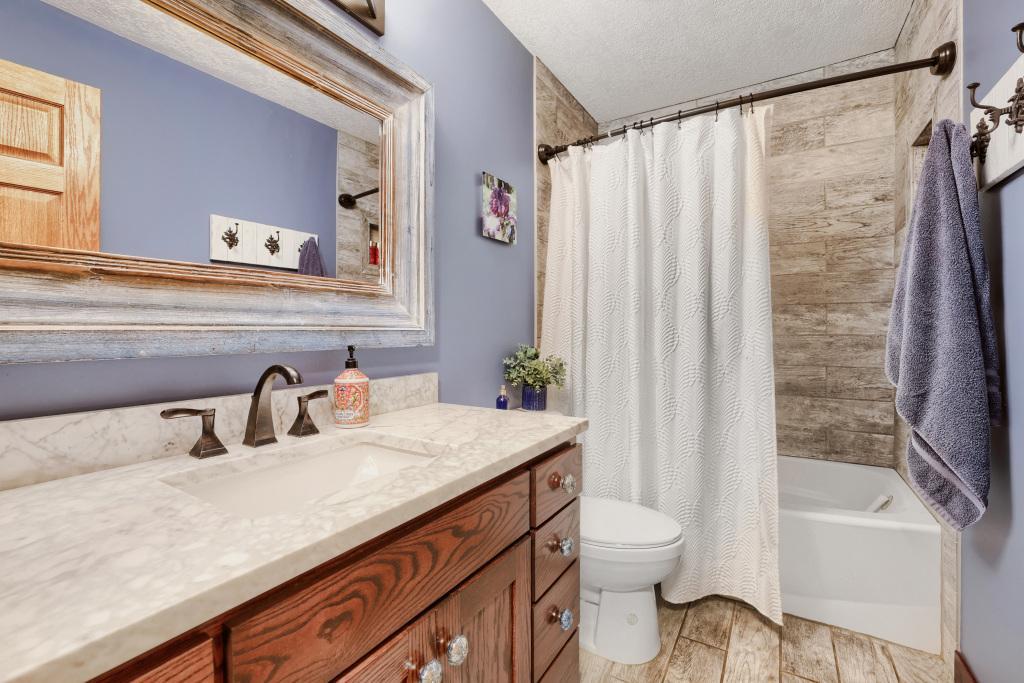 6078 Kalland Drive Ne Property Photo 10
