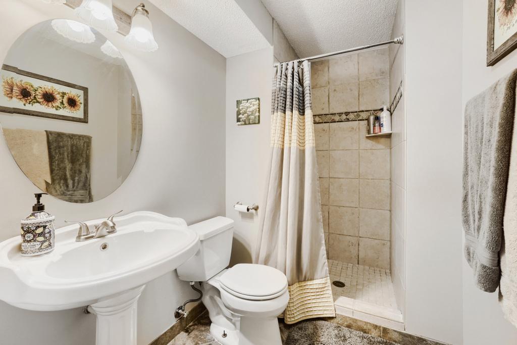 6078 Kalland Drive Ne Property Photo 17