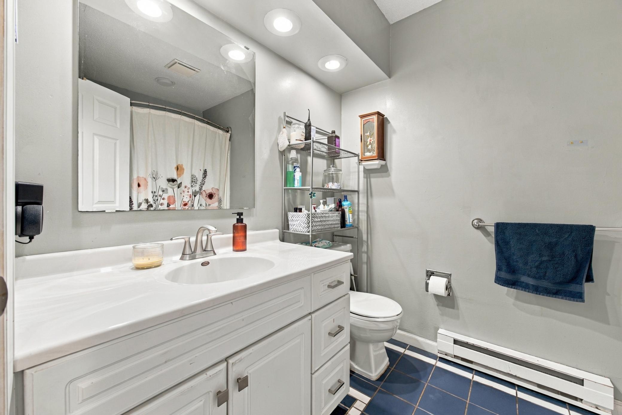 1317 Loring Avenue Property Photo 18