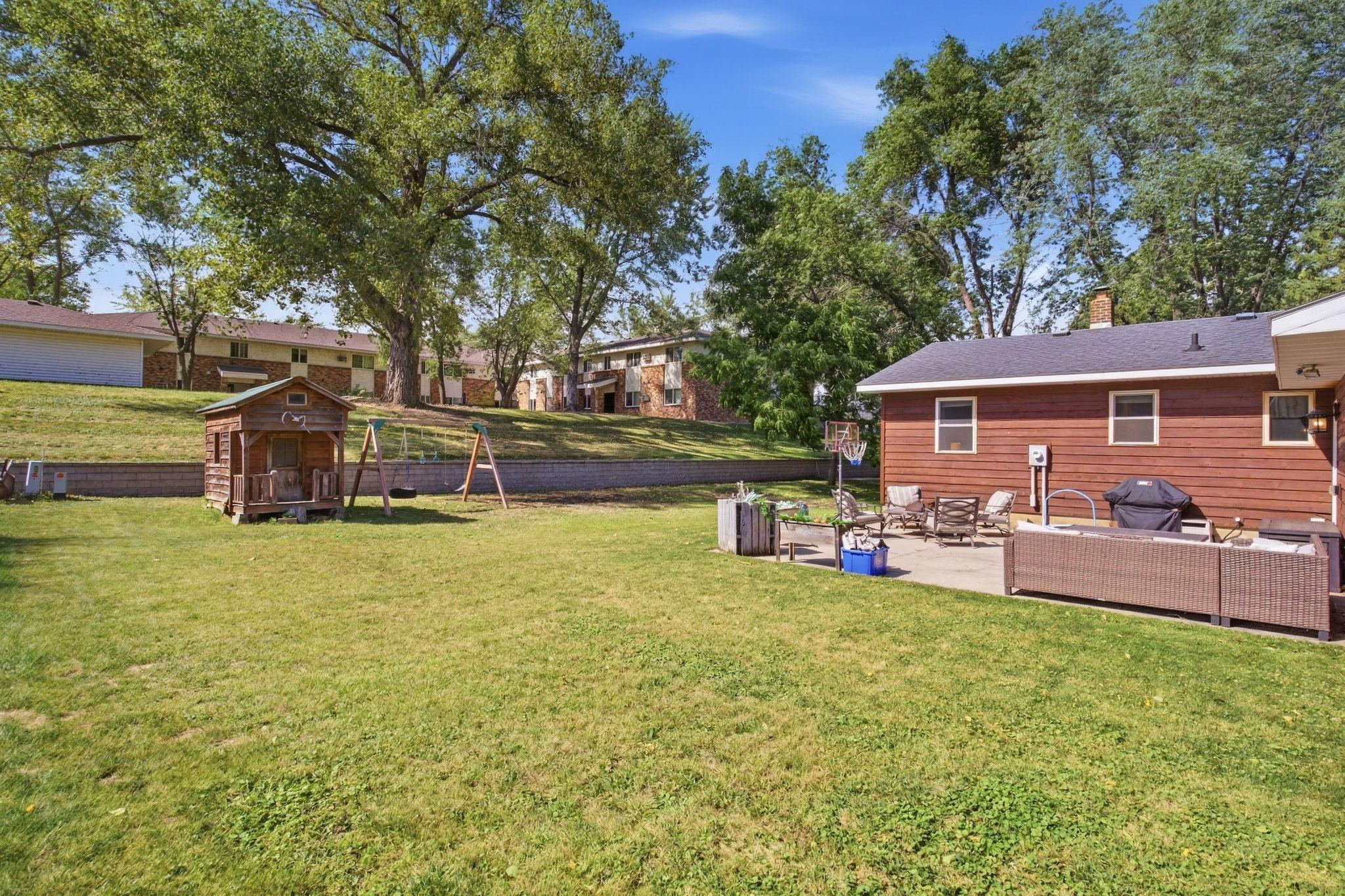 210 Lakeview Drive Property Photo 8