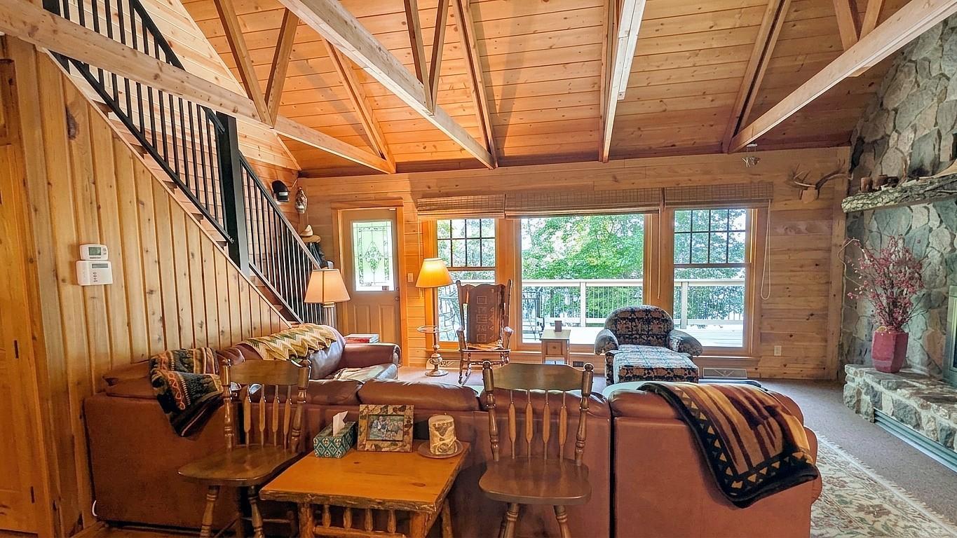 1809 Everett Bay Road Property Photo 3