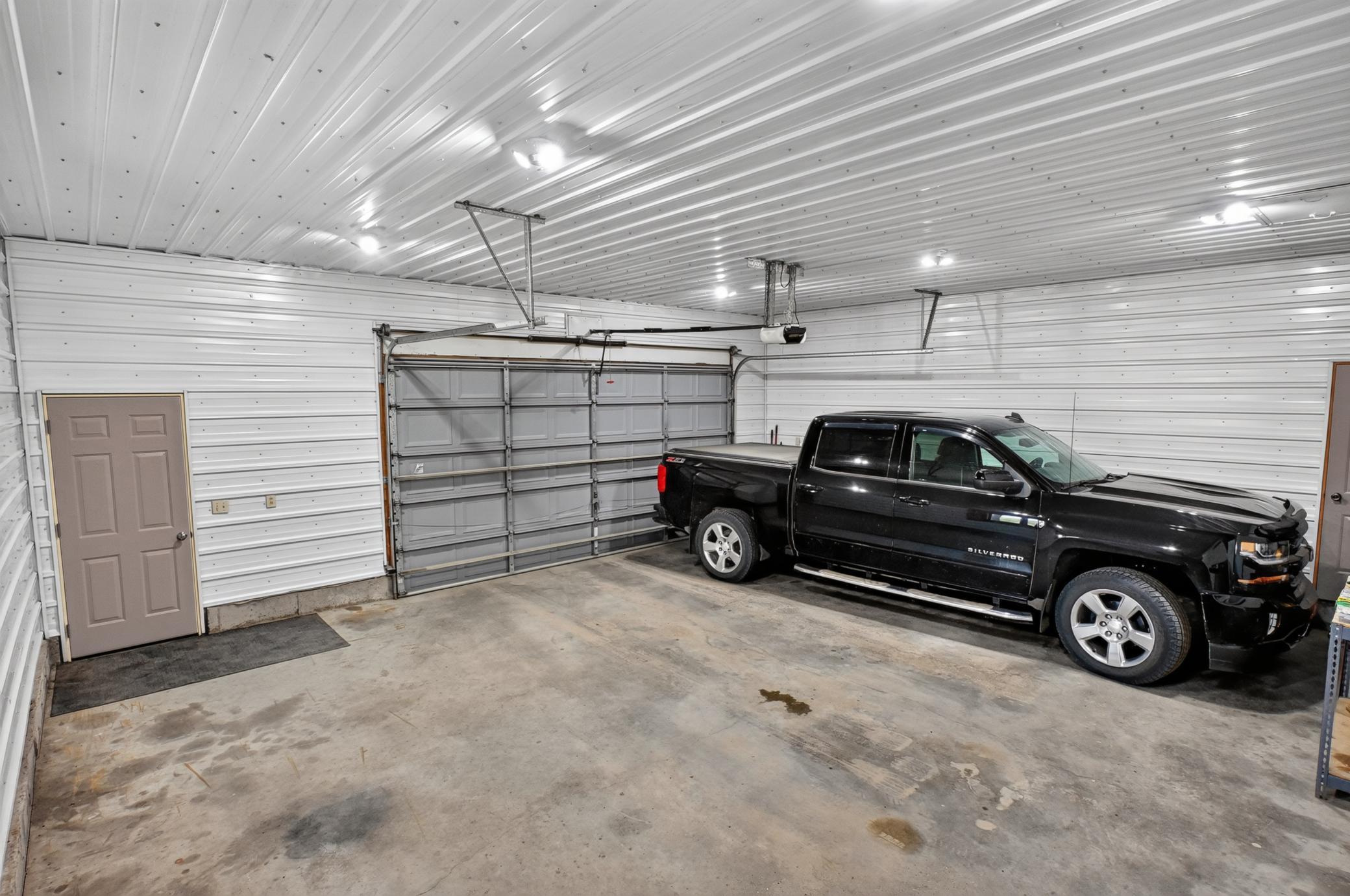 10070 County Road 16 Nw Property Photo 43