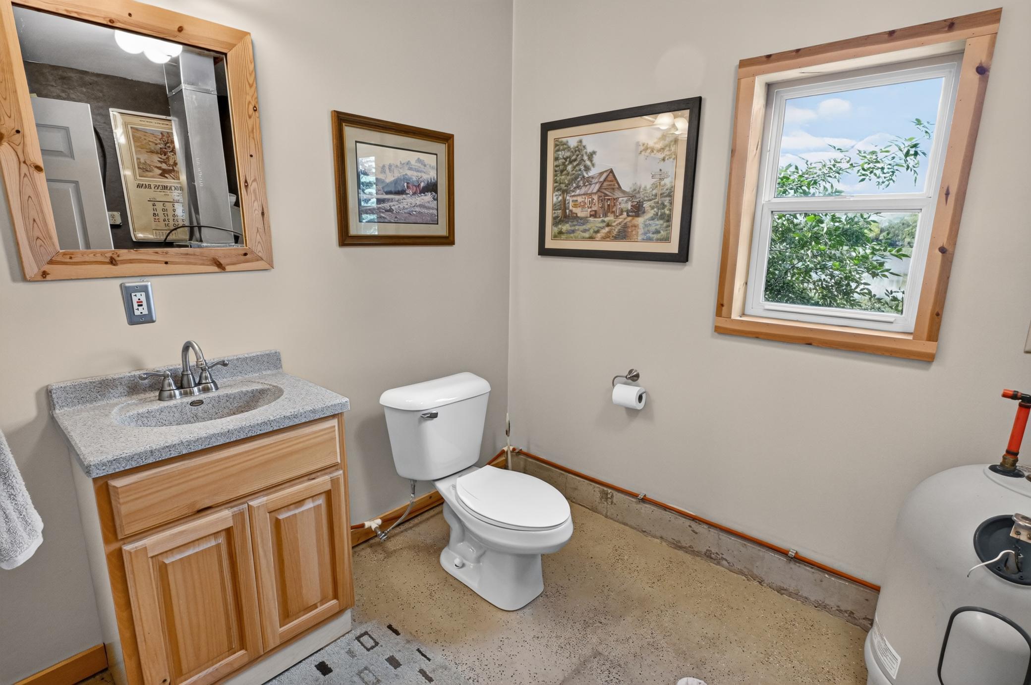 10070 County Road 16 Nw Property Photo 48