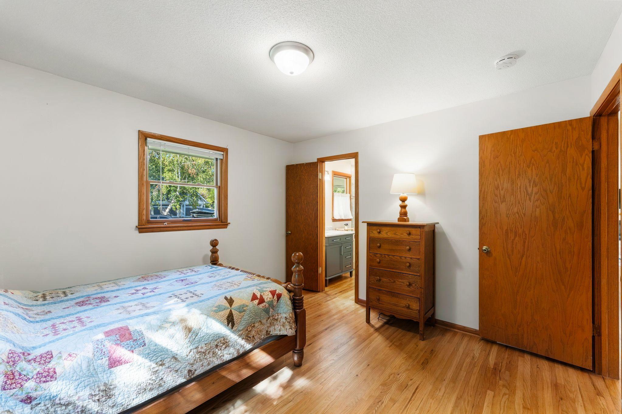17807 Susan Lane Property Photo 13