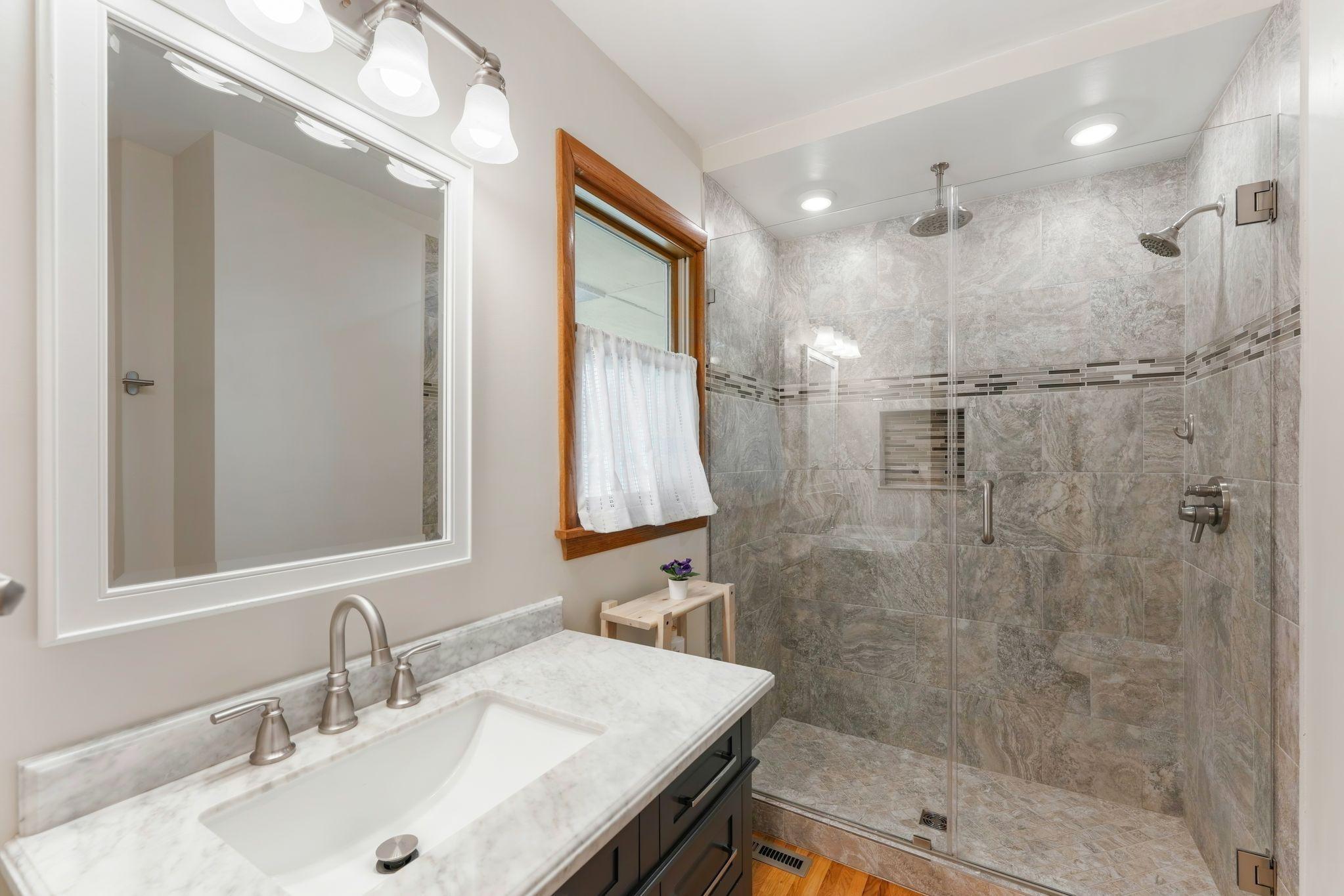 17807 Susan Lane Property Photo 15
