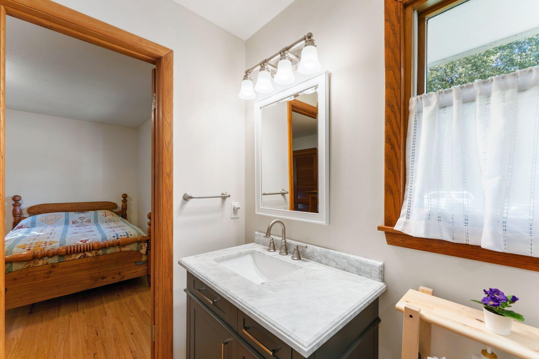 17807 Susan Lane Property Photo 16