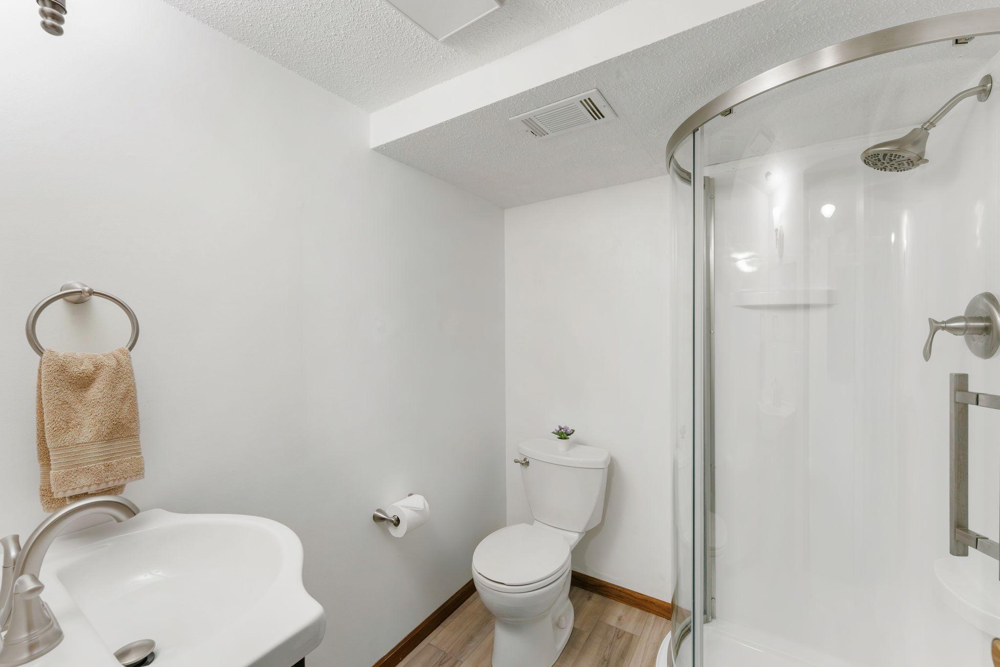 17807 Susan Lane Property Photo 23