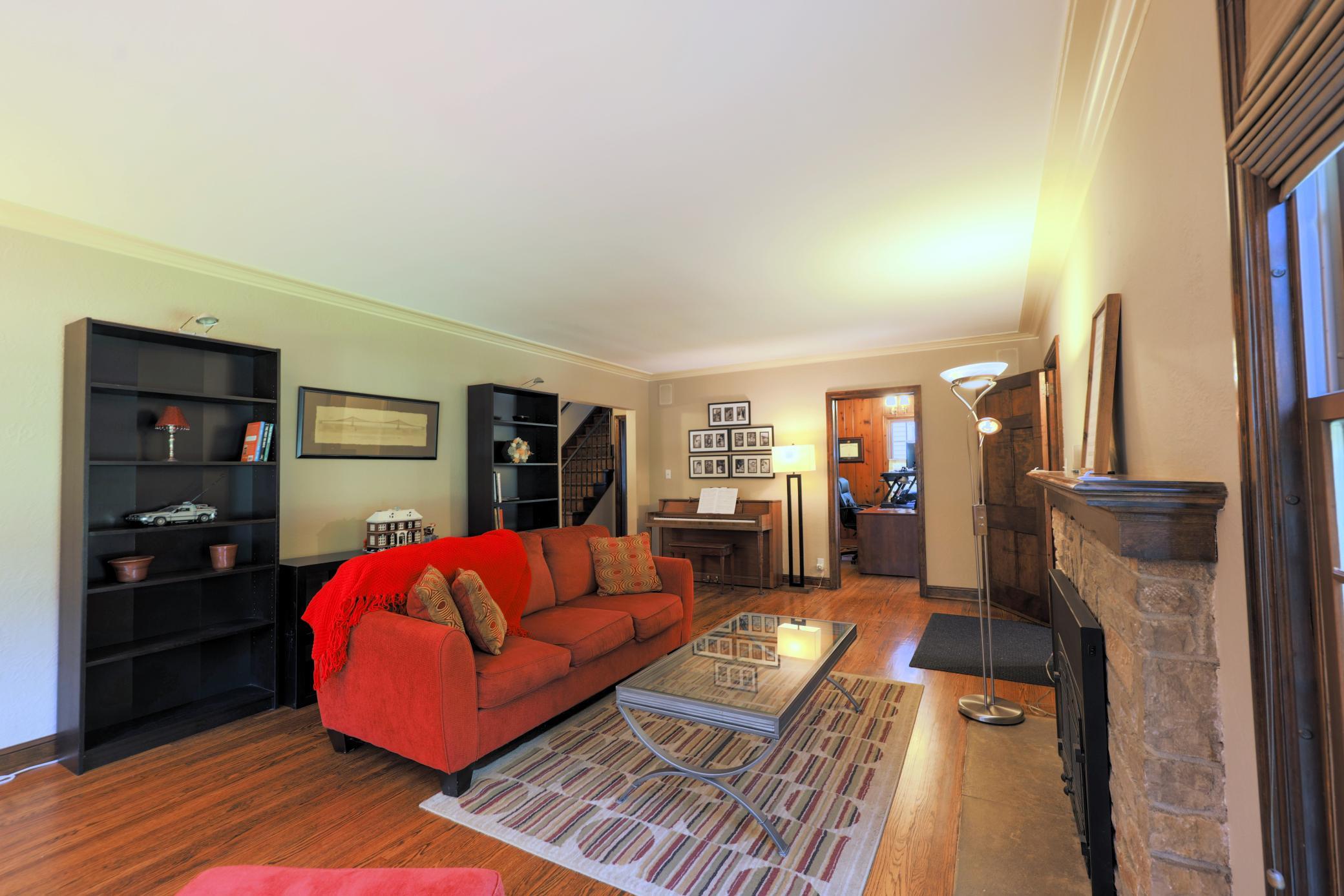 1848 Pinehurst Avenue Property Photo 7