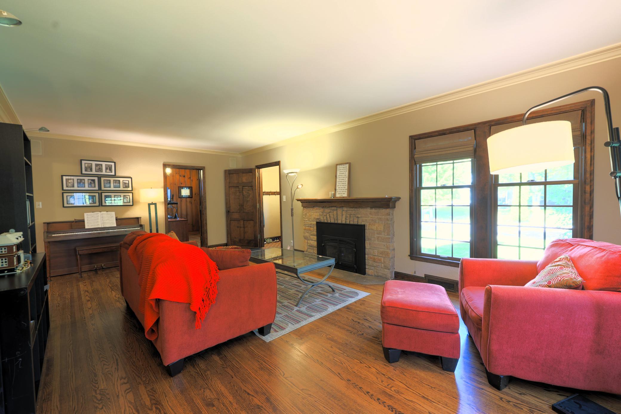 1848 Pinehurst Avenue Property Photo 8