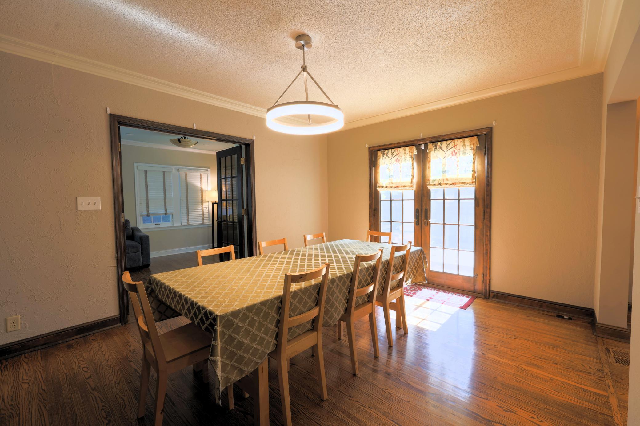 1848 Pinehurst Avenue Property Photo 10
