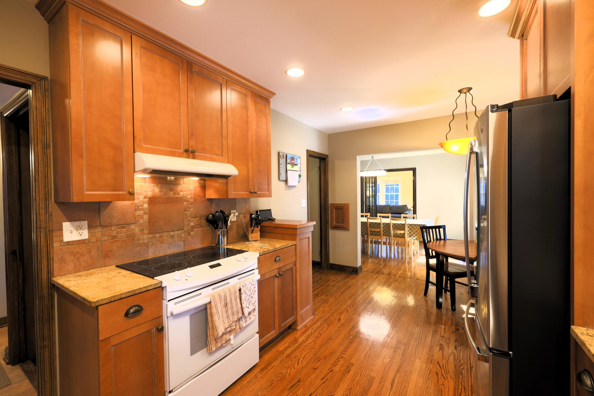 1848 Pinehurst Avenue Property Photo 17