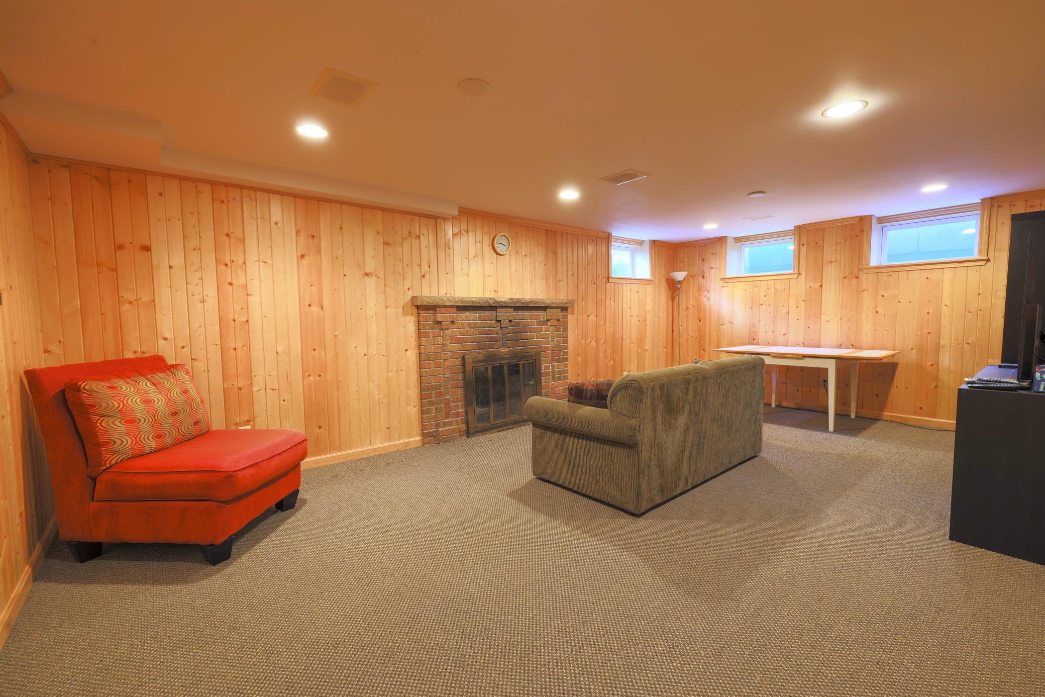 1848 Pinehurst Avenue Property Photo 28