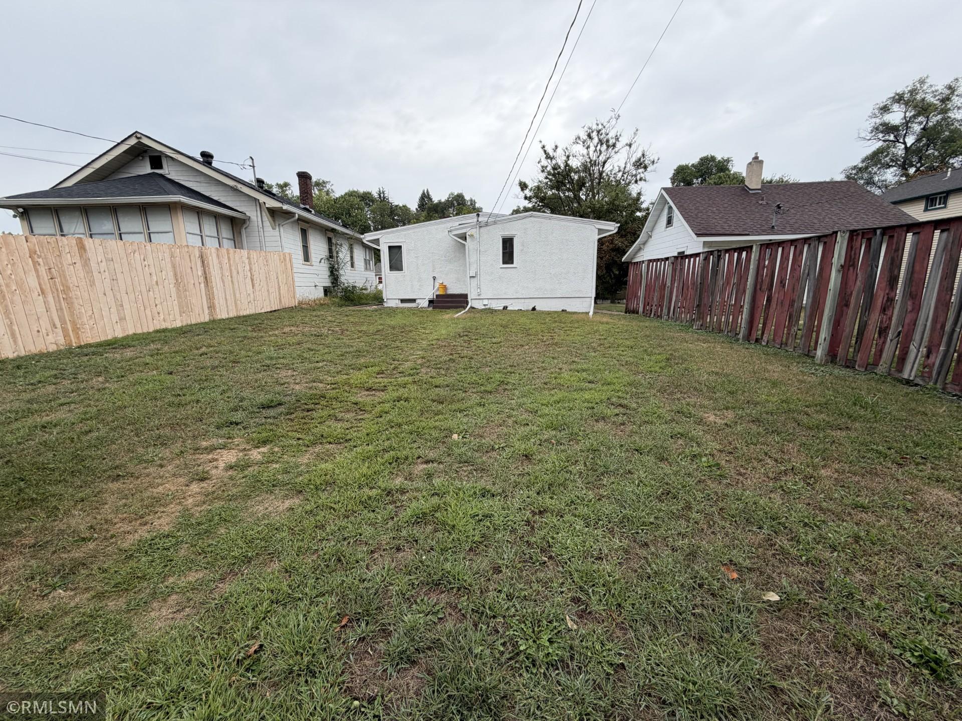 1368 7th Street E Property Photo 10