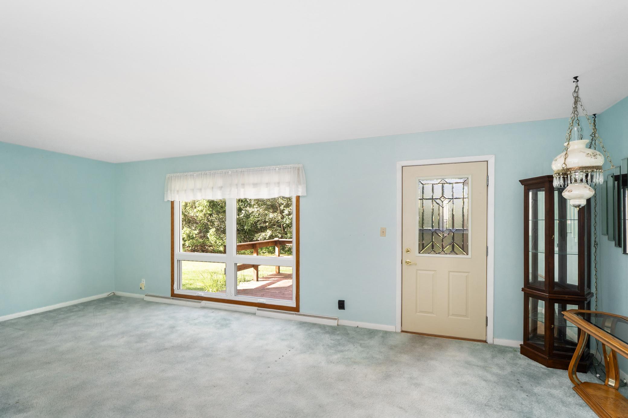 407 Kelly Circle Property Photo 2