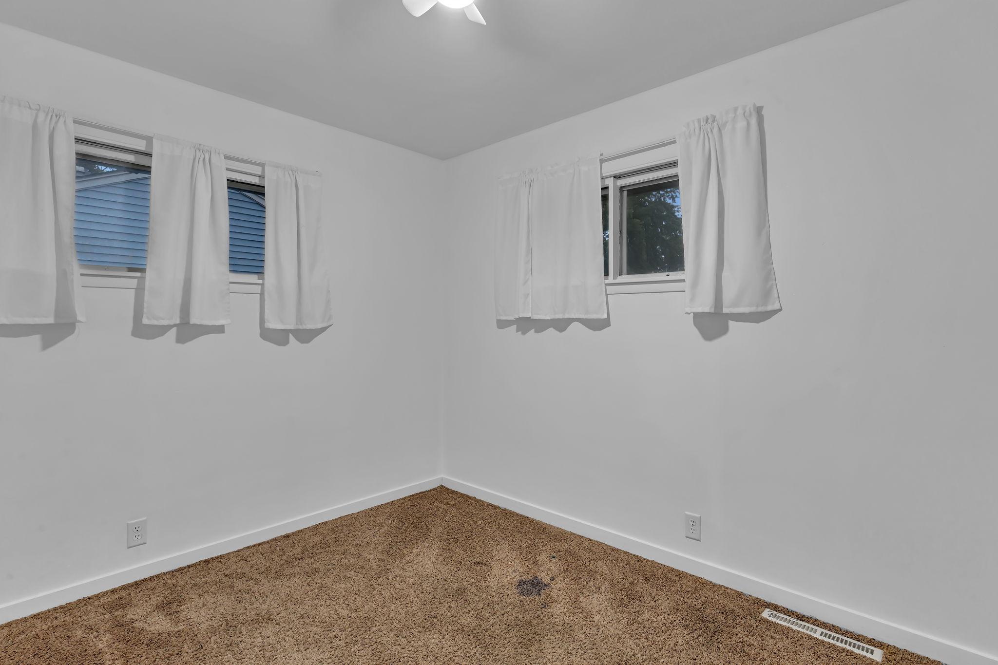 1020 Becker Avenue Se Property Photo 6