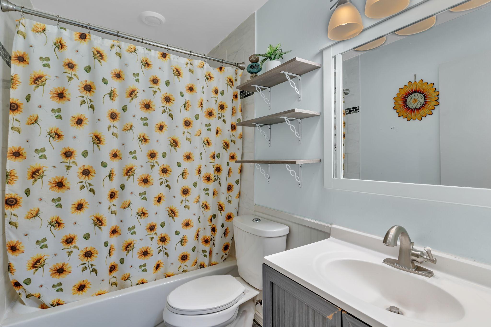 1020 Becker Avenue Se Property Photo 9