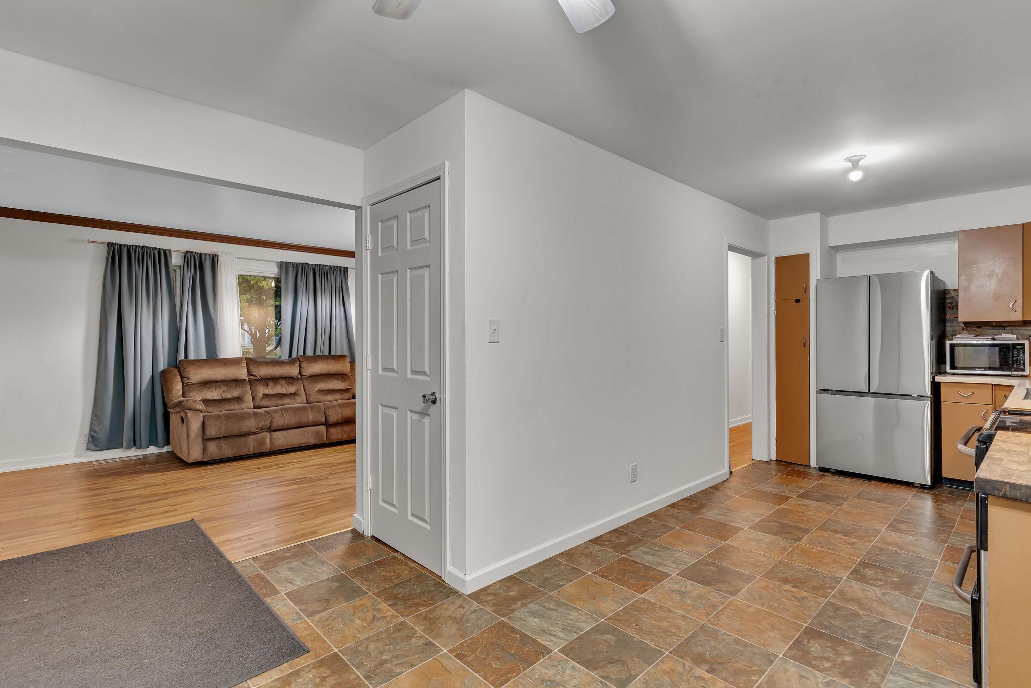 1020 Becker Avenue Se Property Photo 10