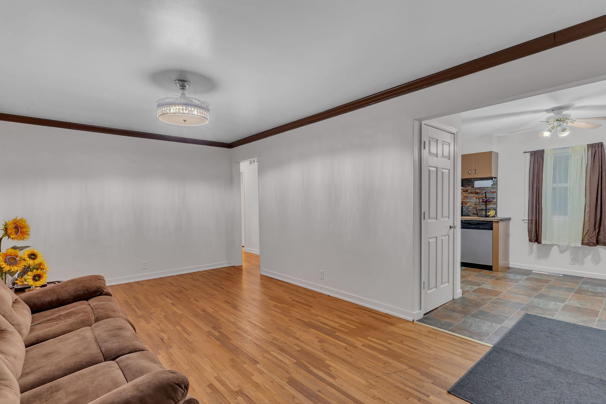 1020 Becker Avenue Se Property Photo 11
