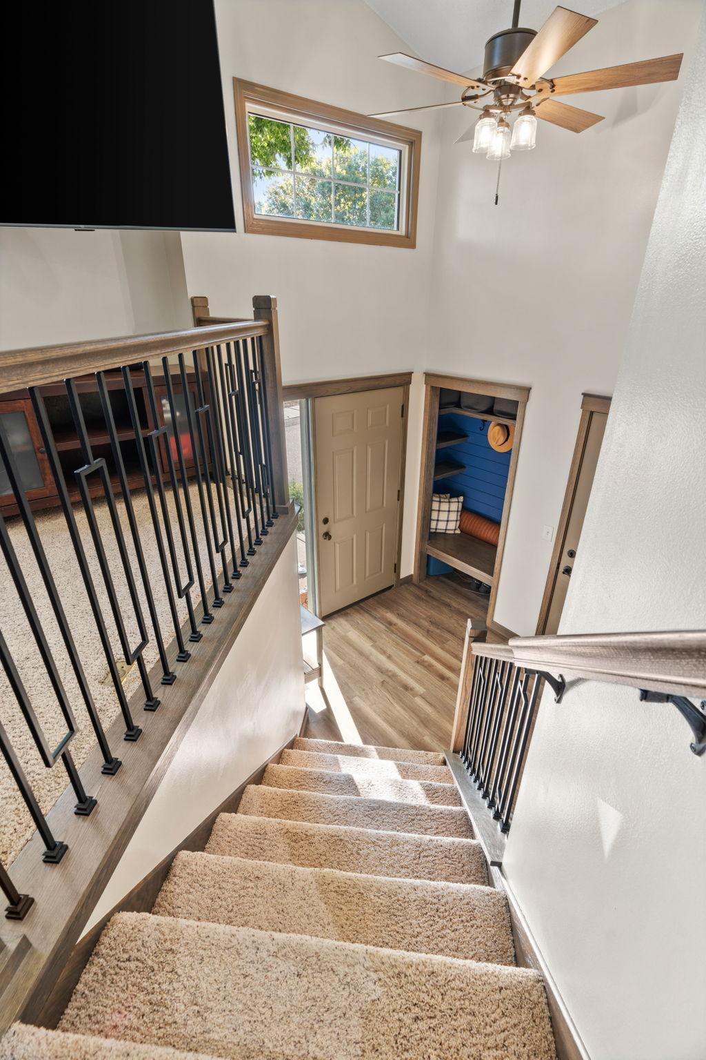 9545 Hillside Drive Property Photo 4