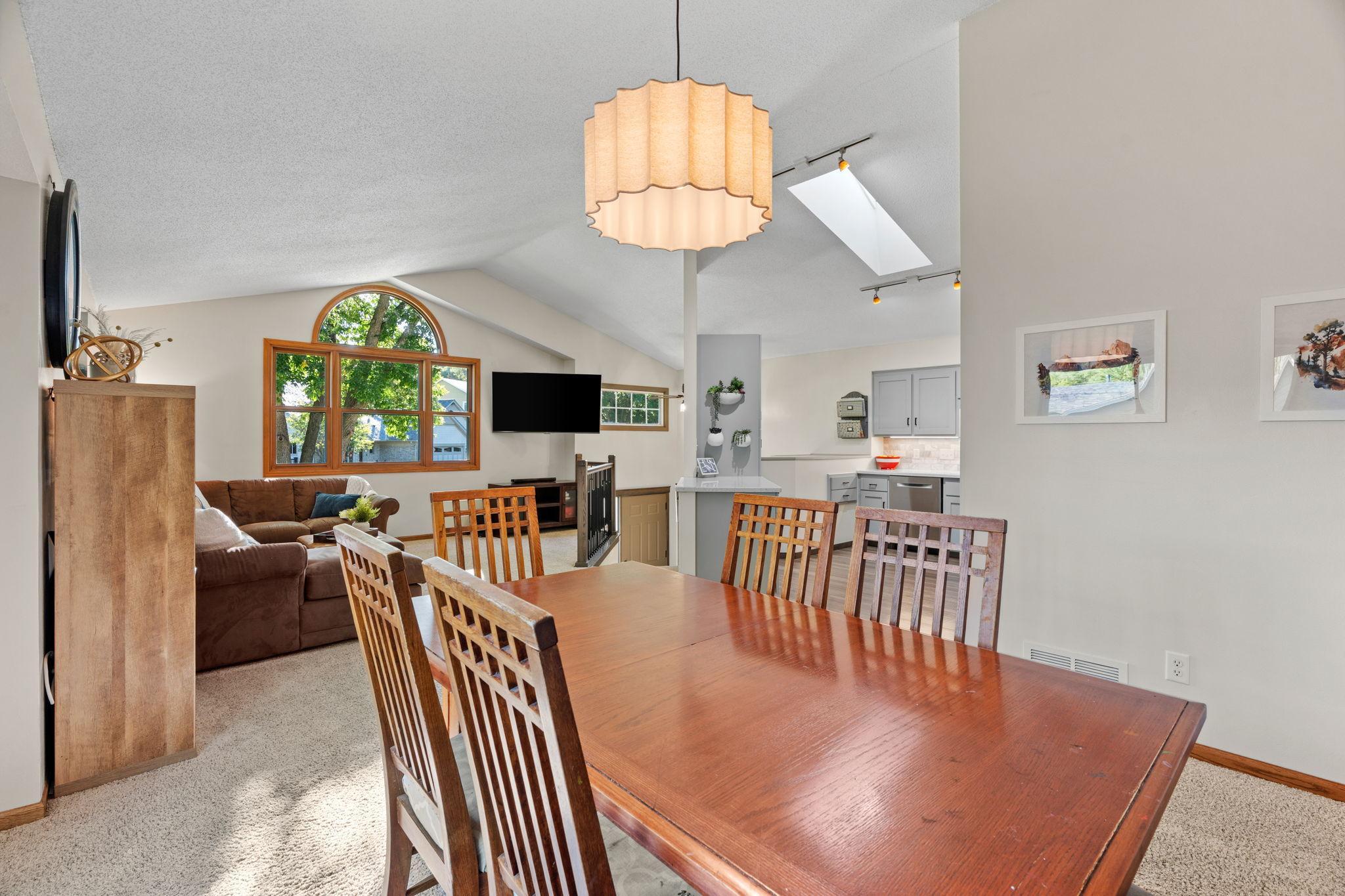 9545 Hillside Drive Property Photo 10