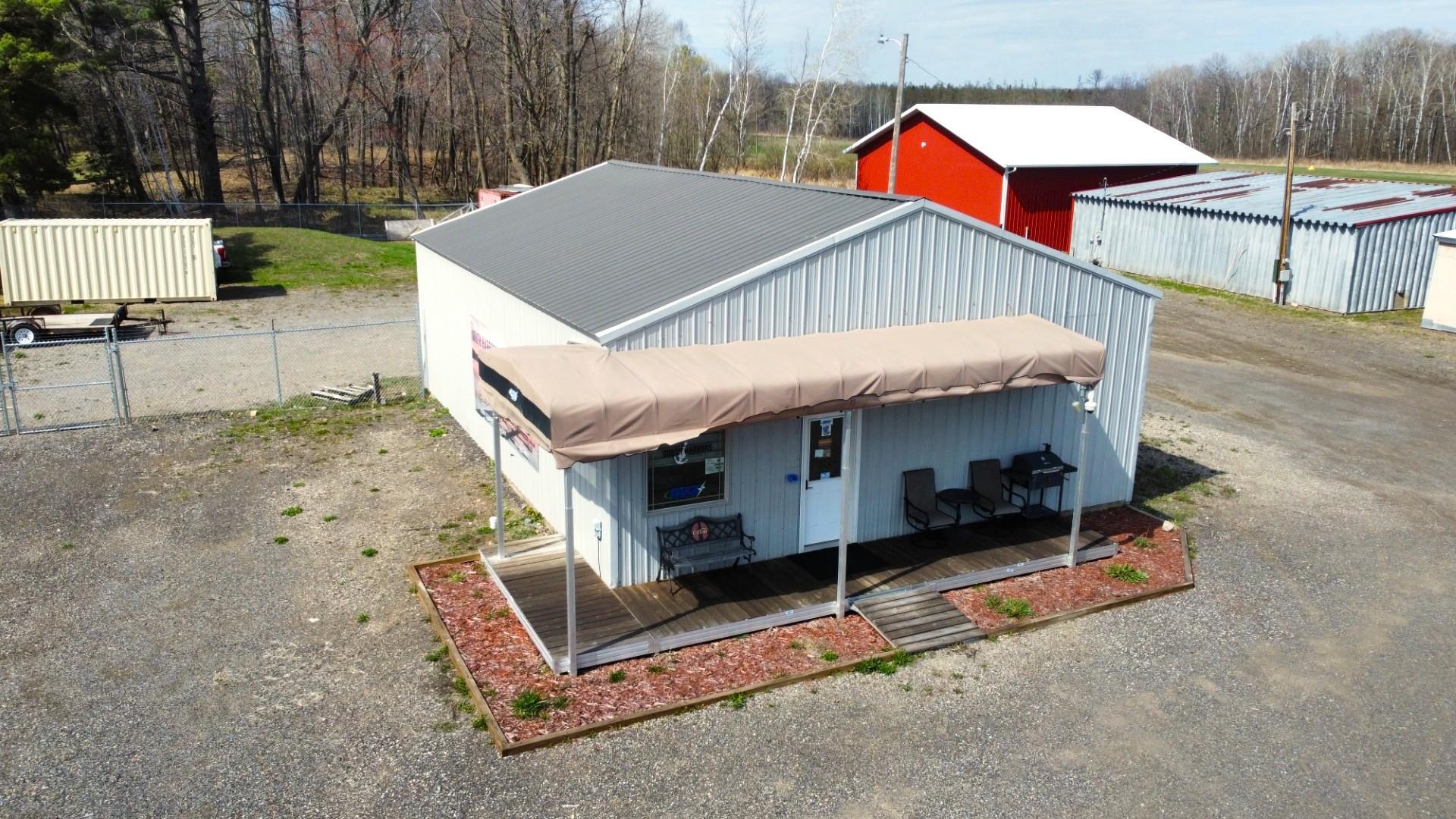 42242 Highway 47 Property Photo 1