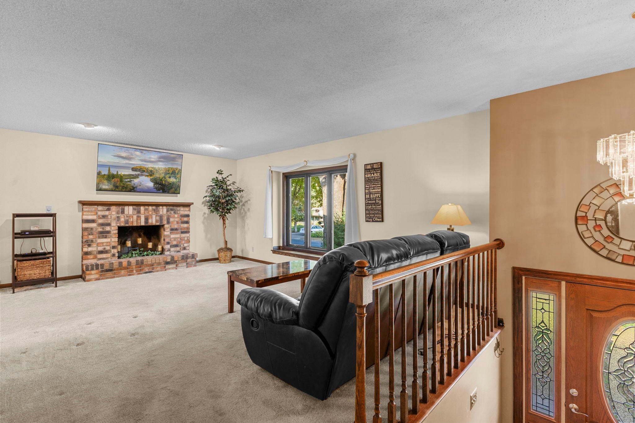 6733 Willow Lane Property Photo 10