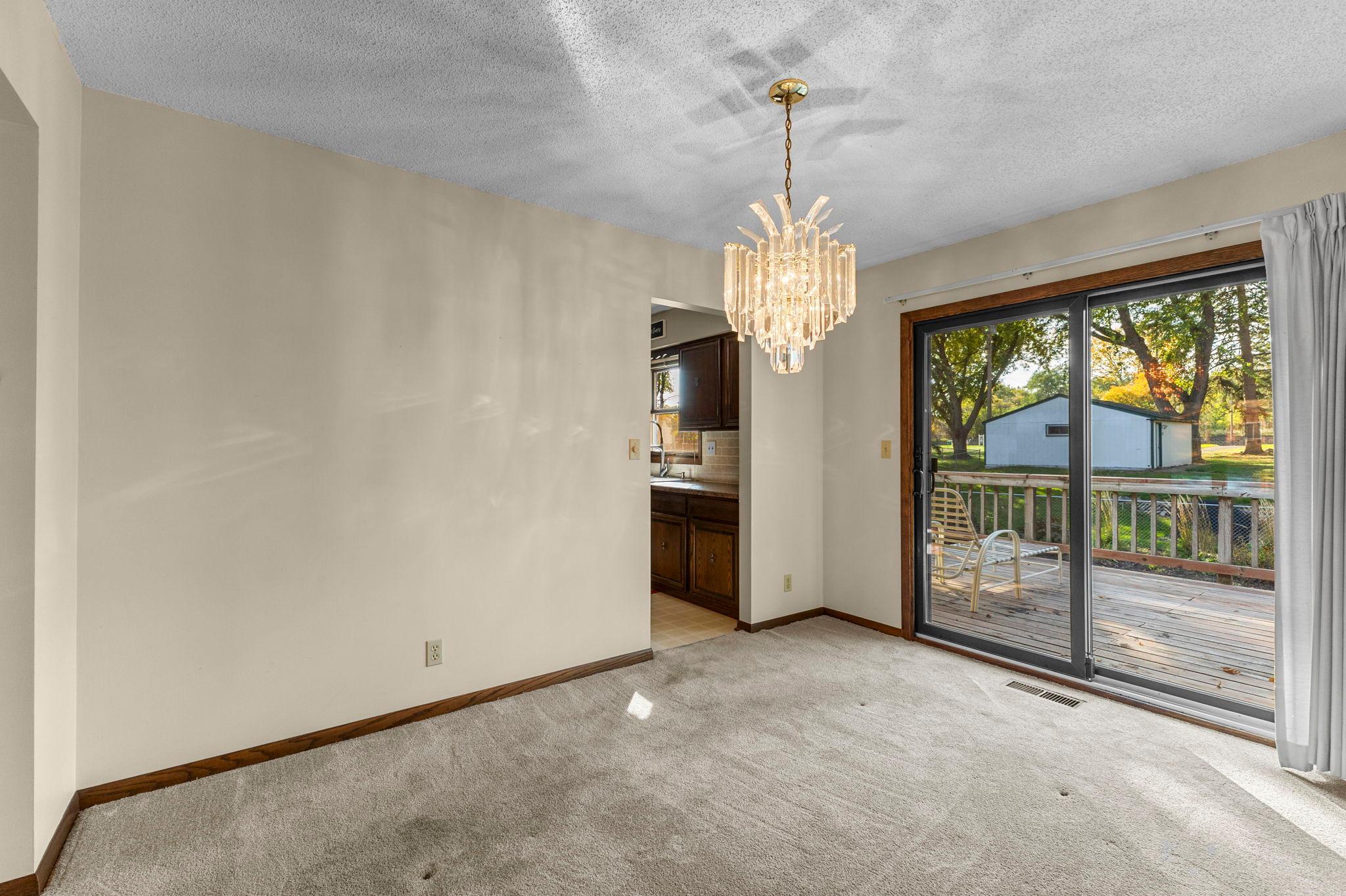6733 Willow Lane Property Photo 16