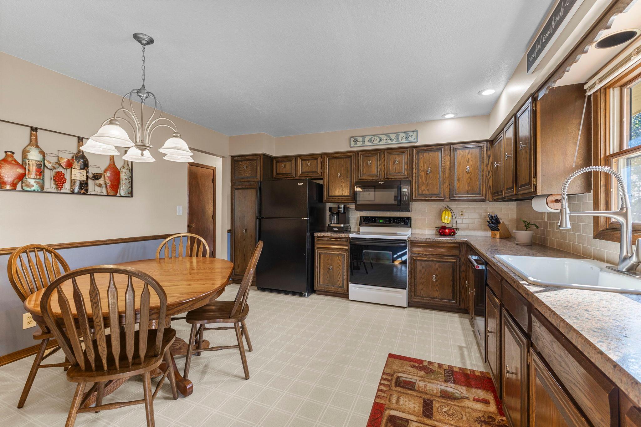 6733 Willow Lane Property Photo 18