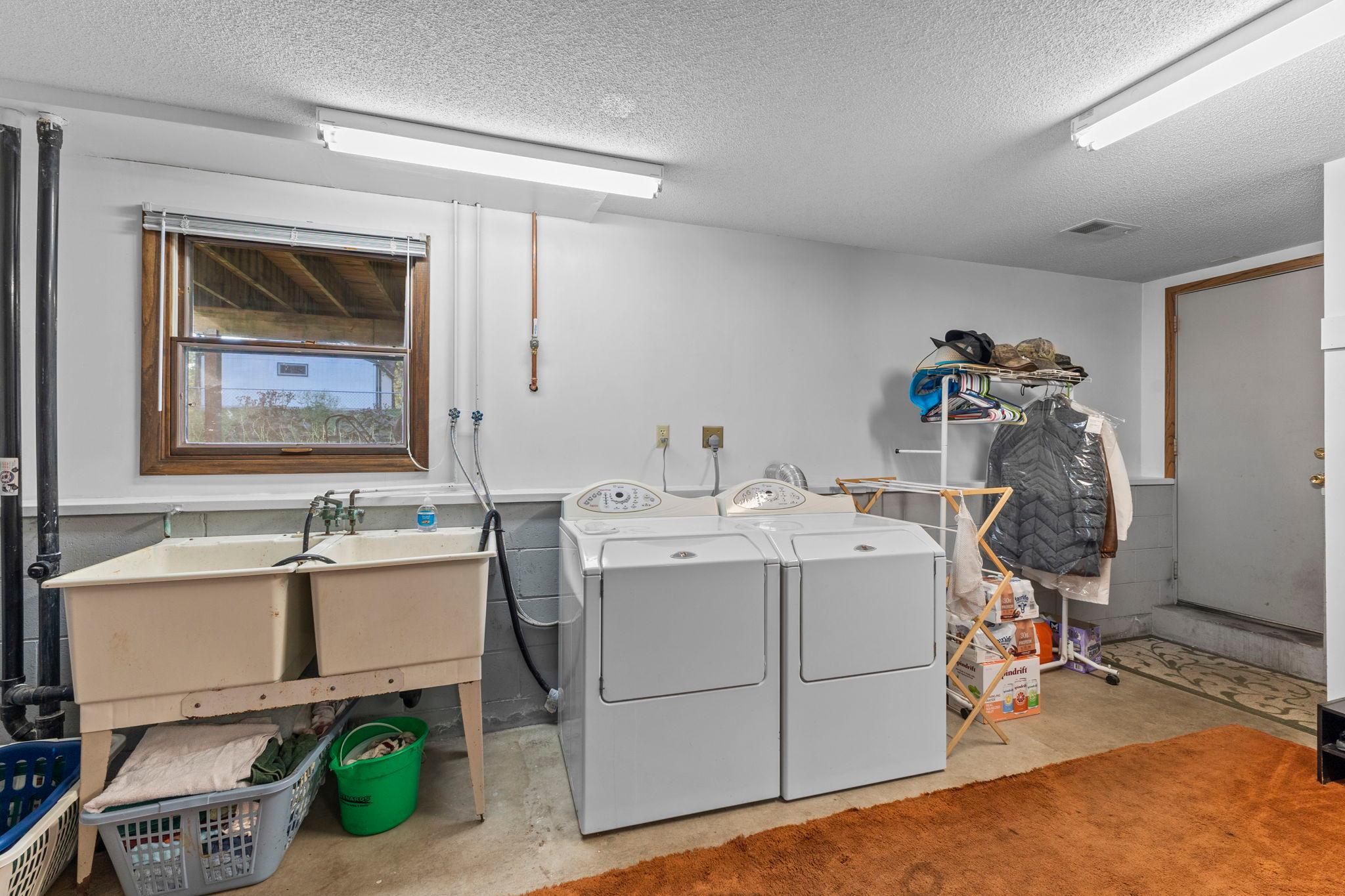6733 Willow Lane Property Photo 45