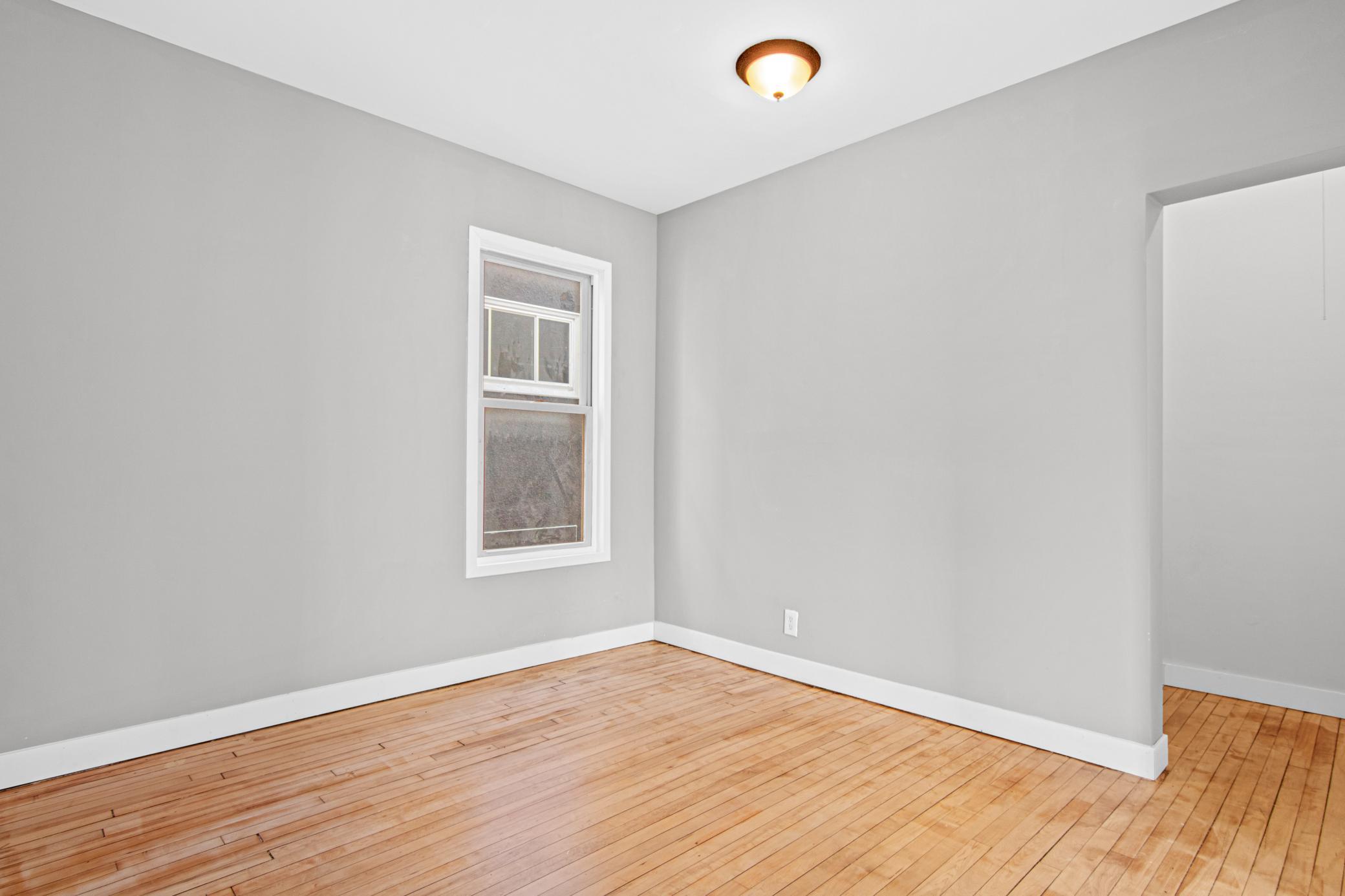 3048 13th Avenue S Property Photo 5
