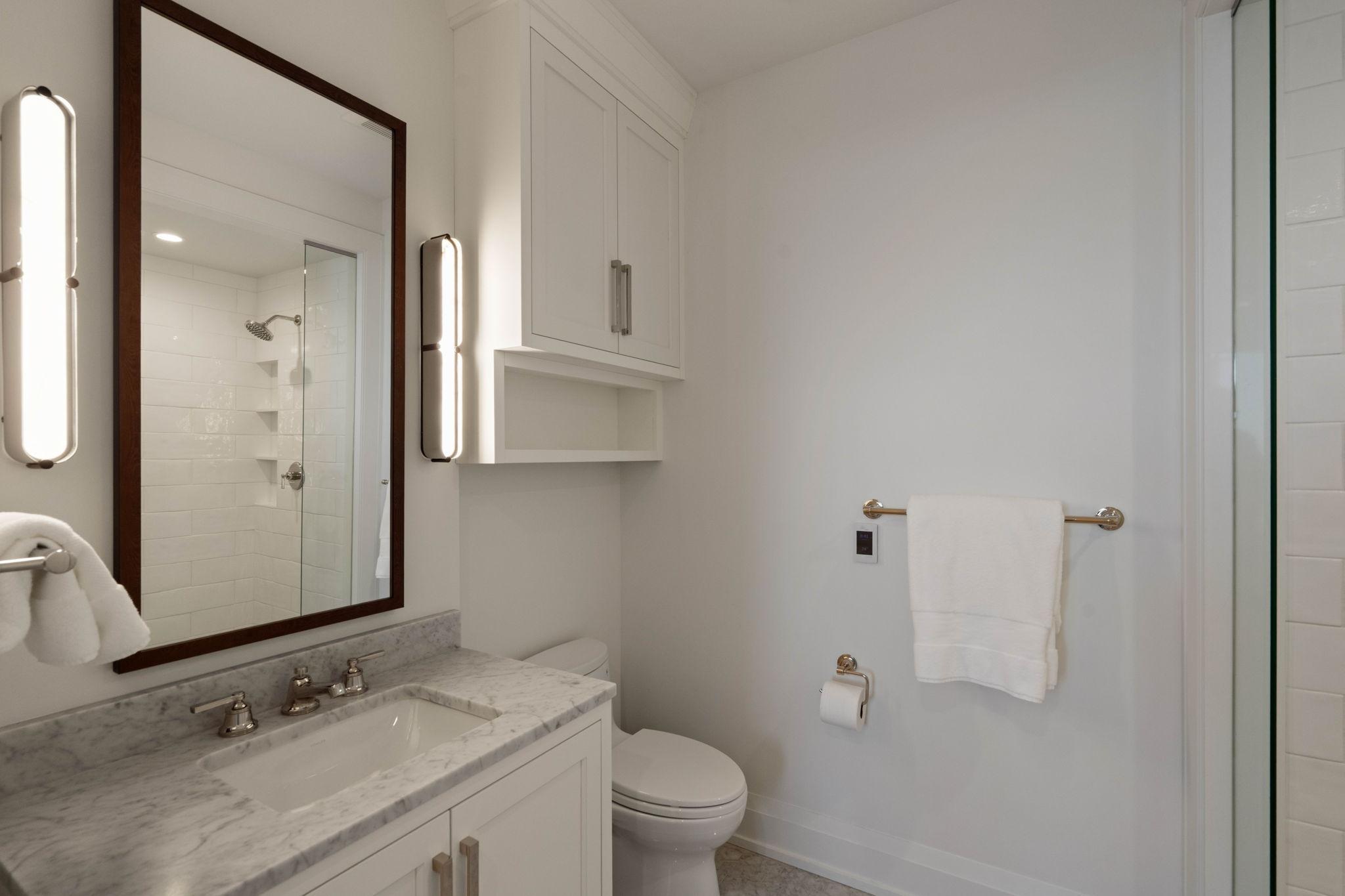 1111 W River Parkway 20b Property Photo 60