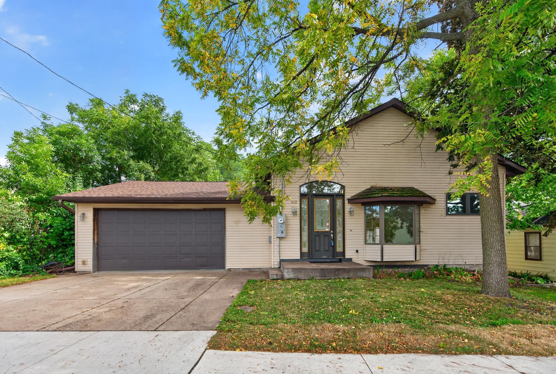 412 Hazel Street N Property Photo 1