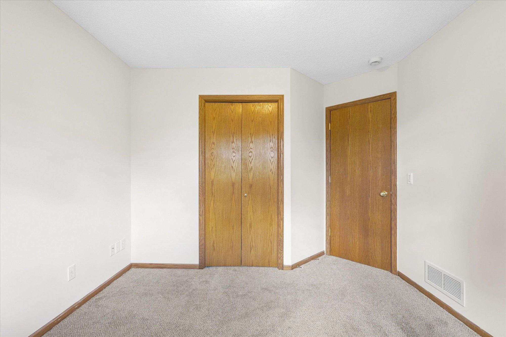 342 Parkview Lane S Property Photo 18