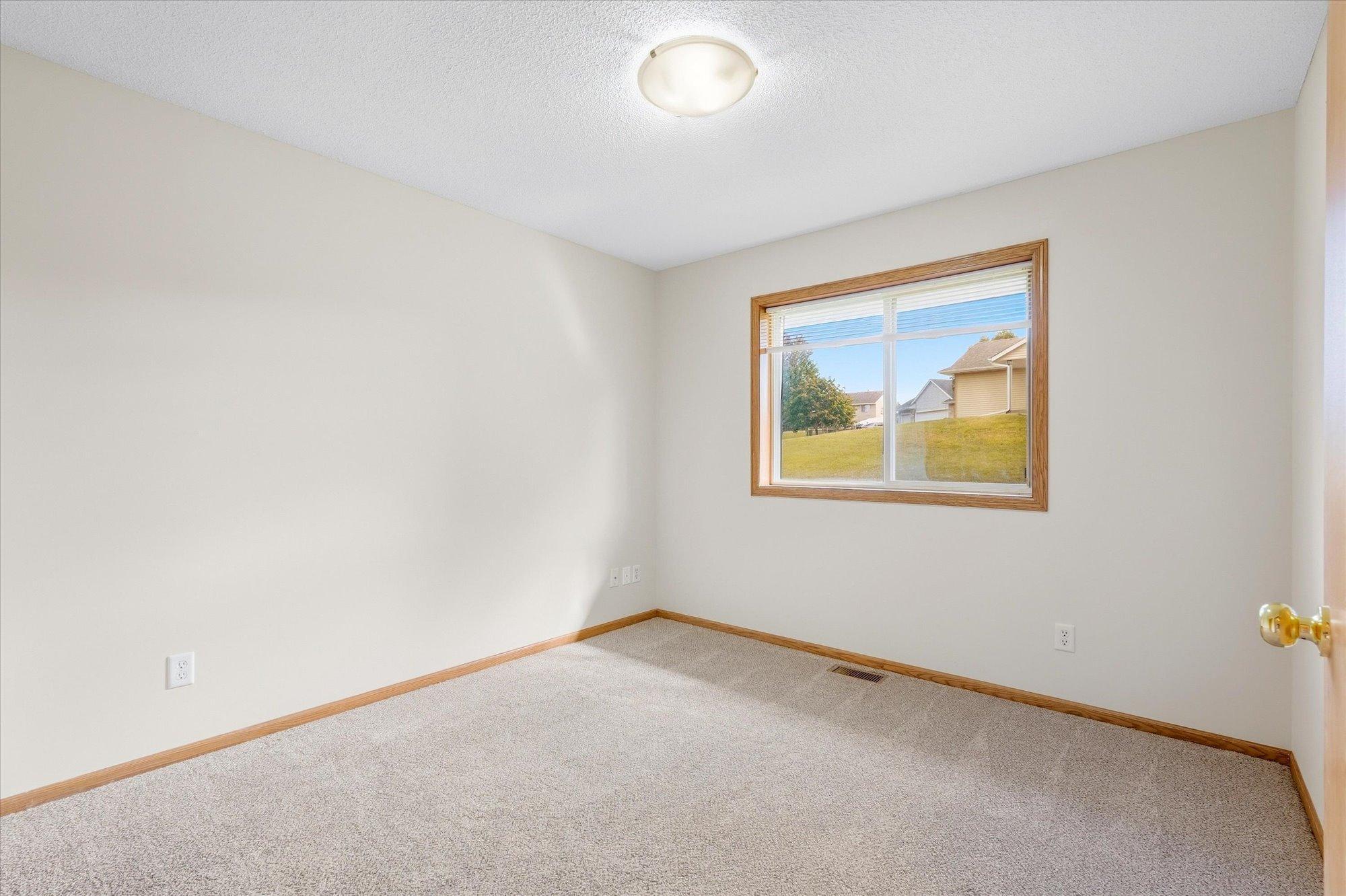 342 Parkview Lane S Property Photo 19