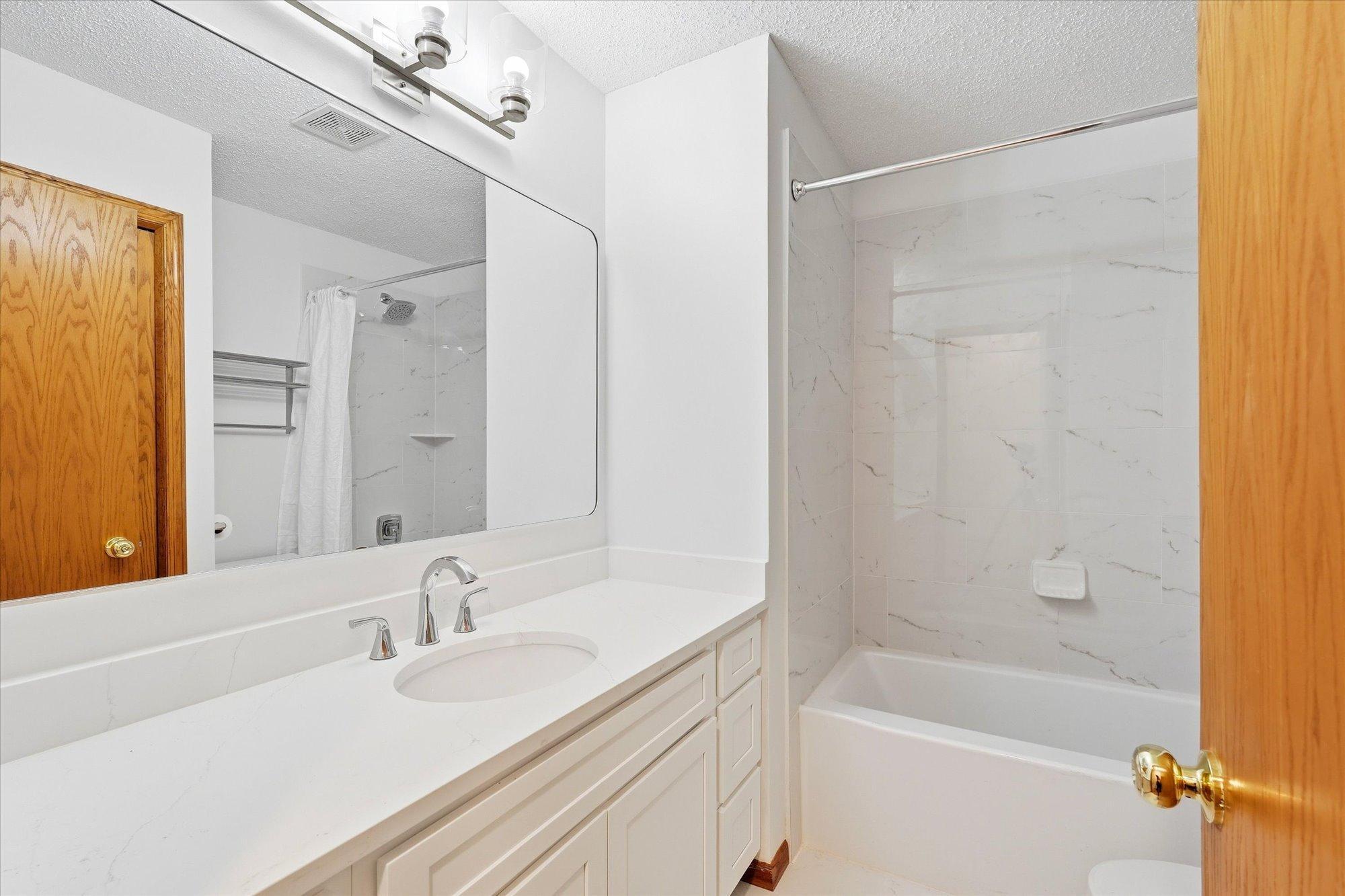 342 Parkview Lane S Property Photo 21