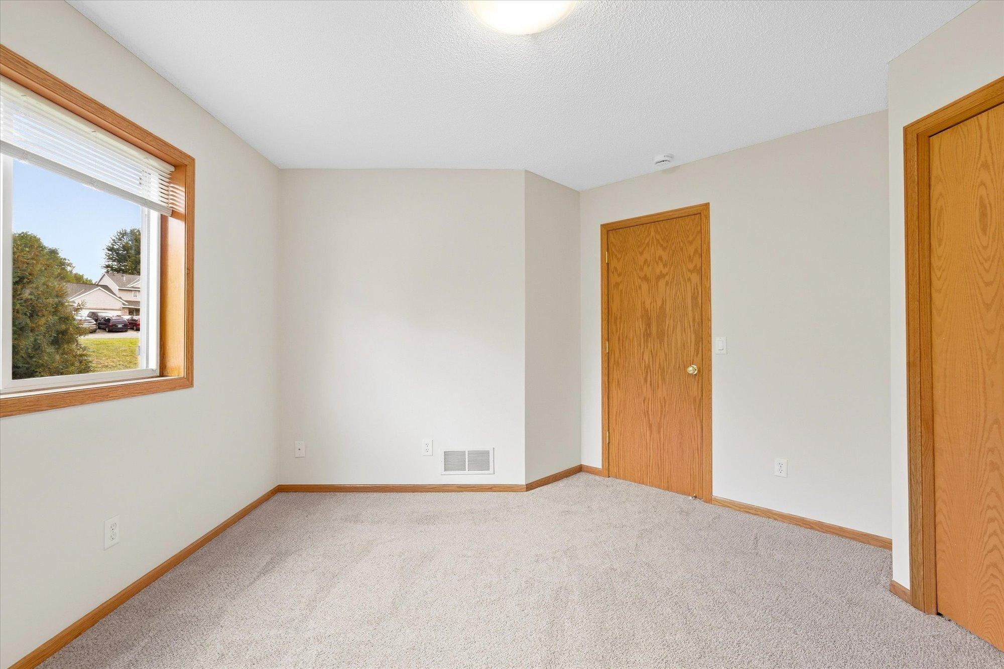 342 Parkview Lane S Property Photo 26