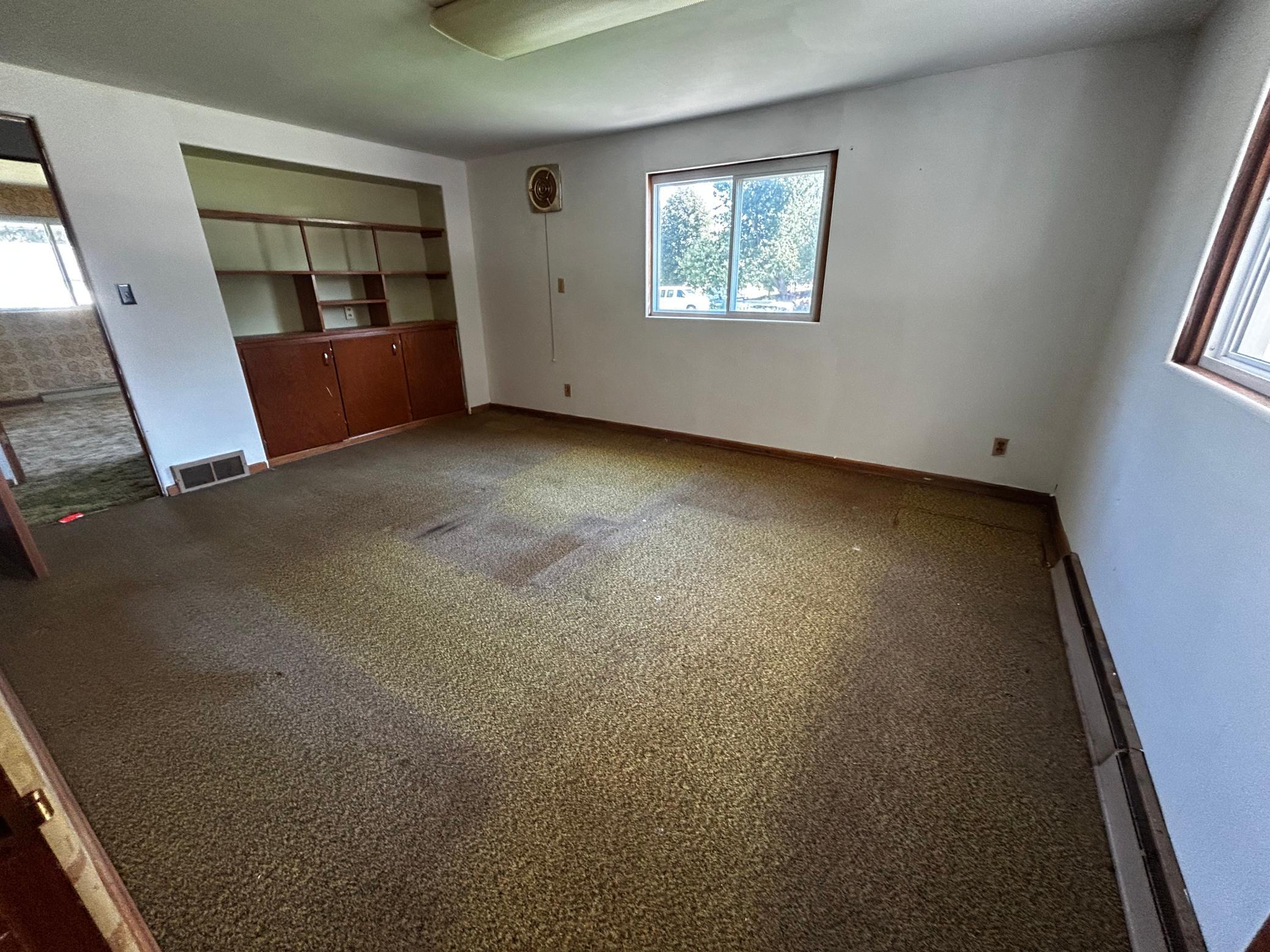 202 W Main Street Property Photo 5