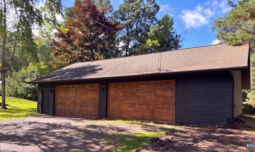 5758 Old Miller Trunk Highway Property Photo 5